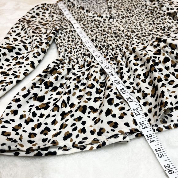 THML Leopard Print V-Neck Long Balloon Sleeve Ruched Ivory Black Shirt Top Sz S - Picture 10 of 10